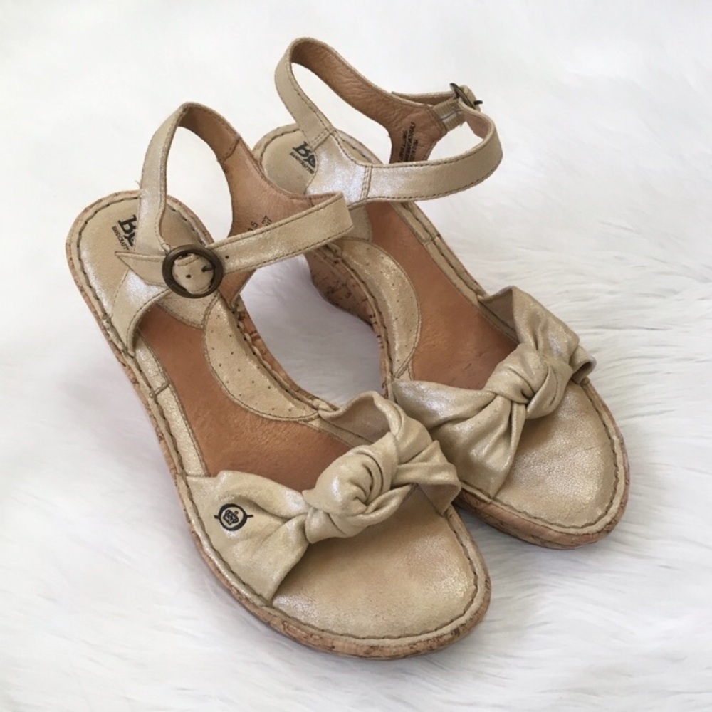 Born Cream Metallic Cork Sandal Wedges Shoes